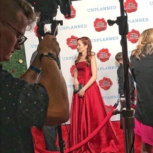 ✨SALE✨Badgley Mischka Red Gown Size 0